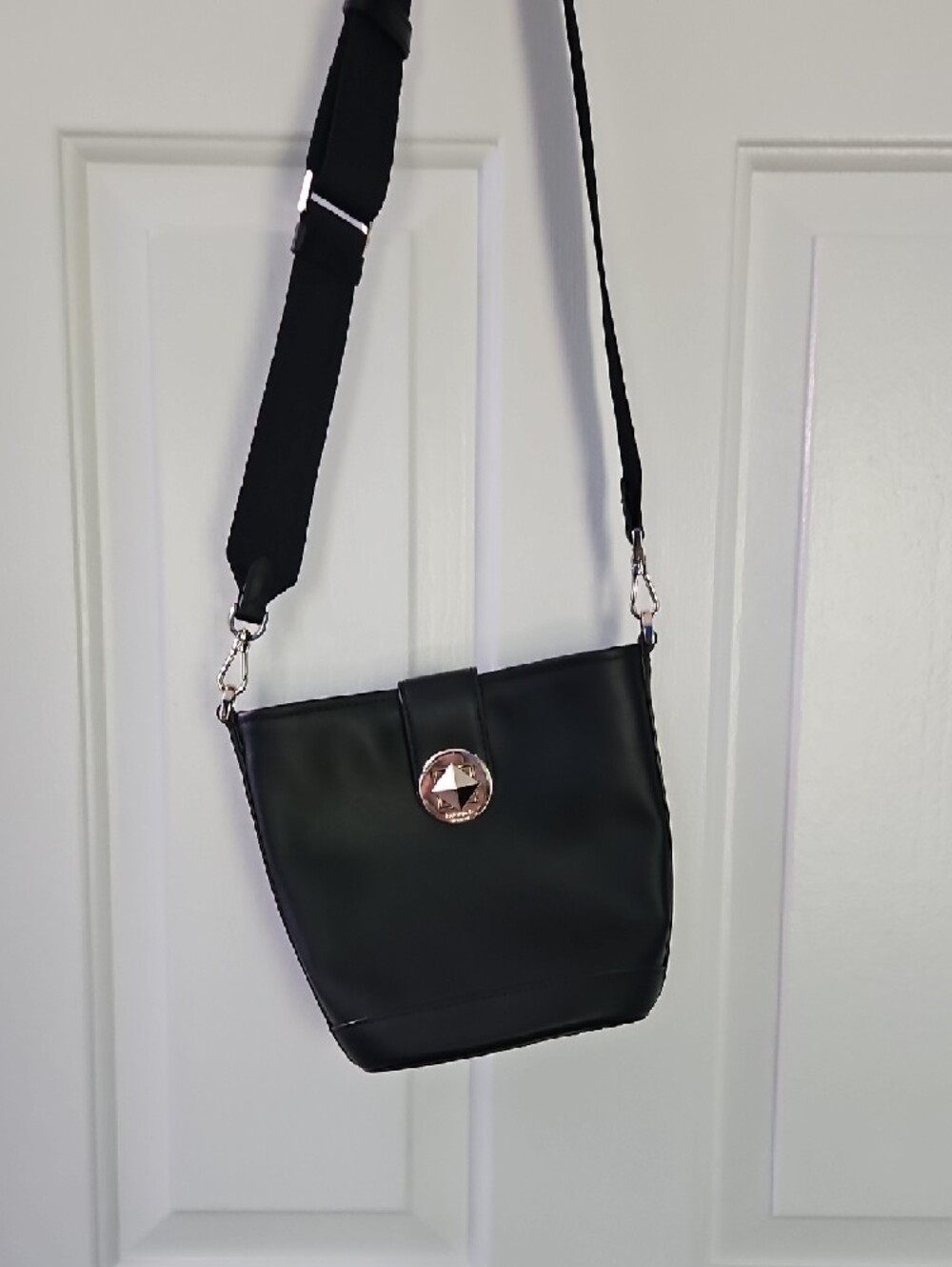 kate spade Black Crossbody Bucket Bag with Star Medallion - Picture 4 of 8